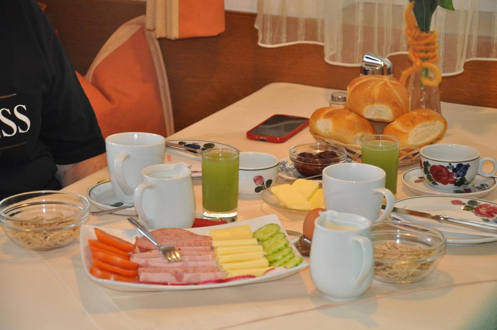Gaestehaus Holaus مايرهوفن المظهر الخارجي الصورة